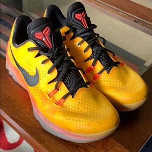 Nike Kobe Mamba Sneakers